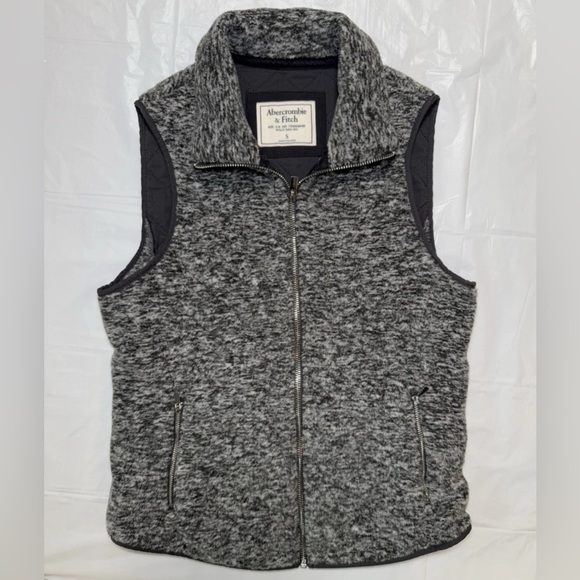 Abercrombie & Fitch Jackets & Blazers - Abercrombie & Fitch Womens Soft Shell Fleece Quilted Grey Zip Up Vest Coat Sz S